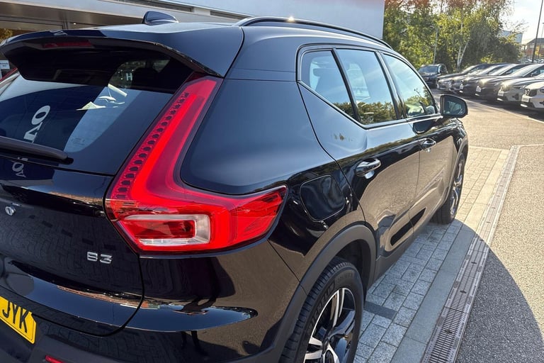2023 Volvo XC40 2.0 B3 MHEV Plus SUV 5dr Petrol Hybrid DCT Auto Euro 6 (s/s) (163 ps) ESTATE Petr...