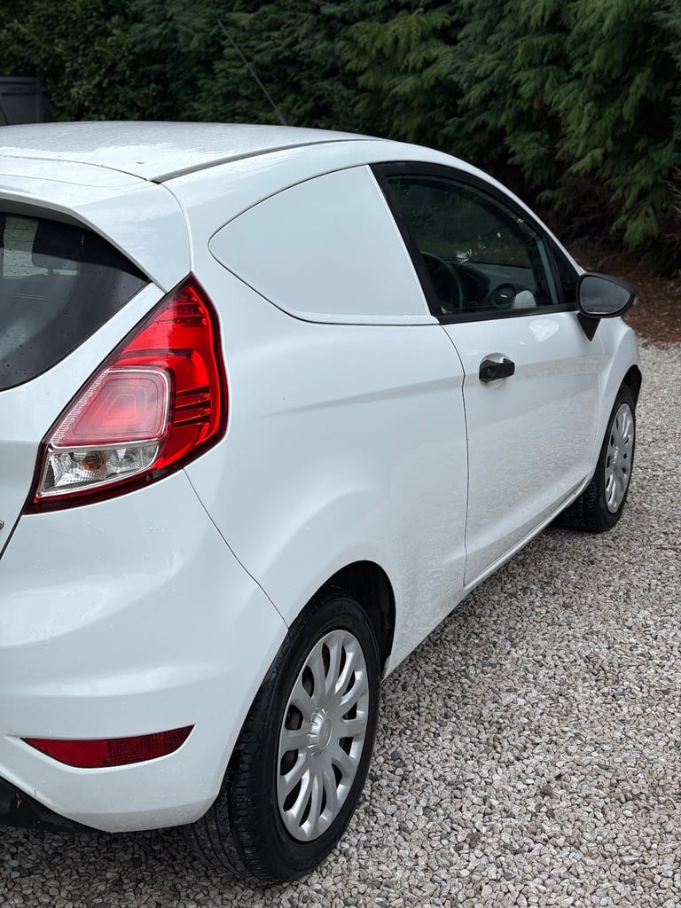 Ford FIESTA Van 2014 1.5