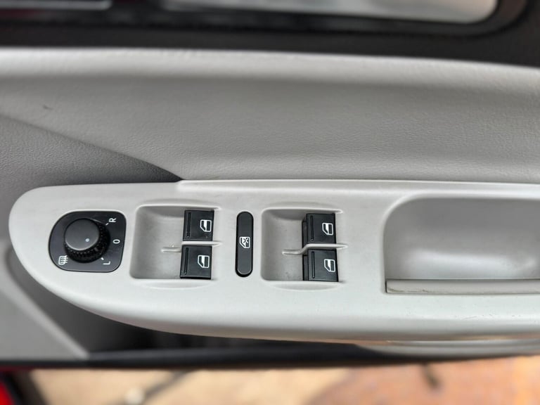 2009 Volkswagen Passat 2.0 Highline TDI CR DPF 5dr DSG ESTATE DIESEL Automatic