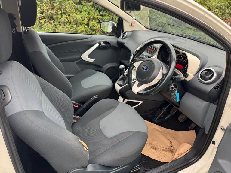 2910 Ford Ka 1.25 Titanium 3Dr Hatch 1883