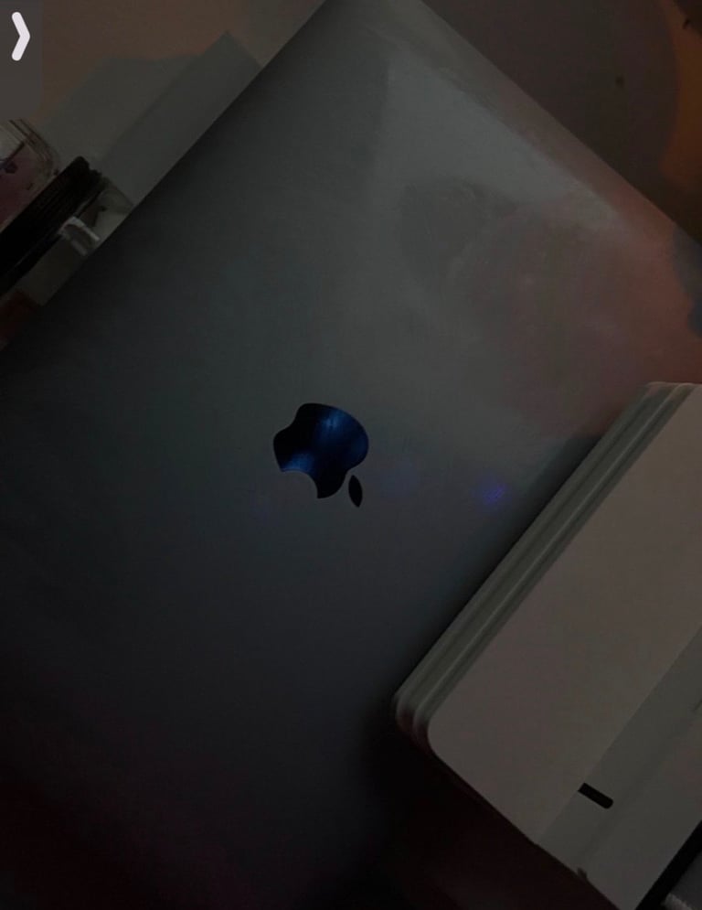 Macbook m1 chip with box
