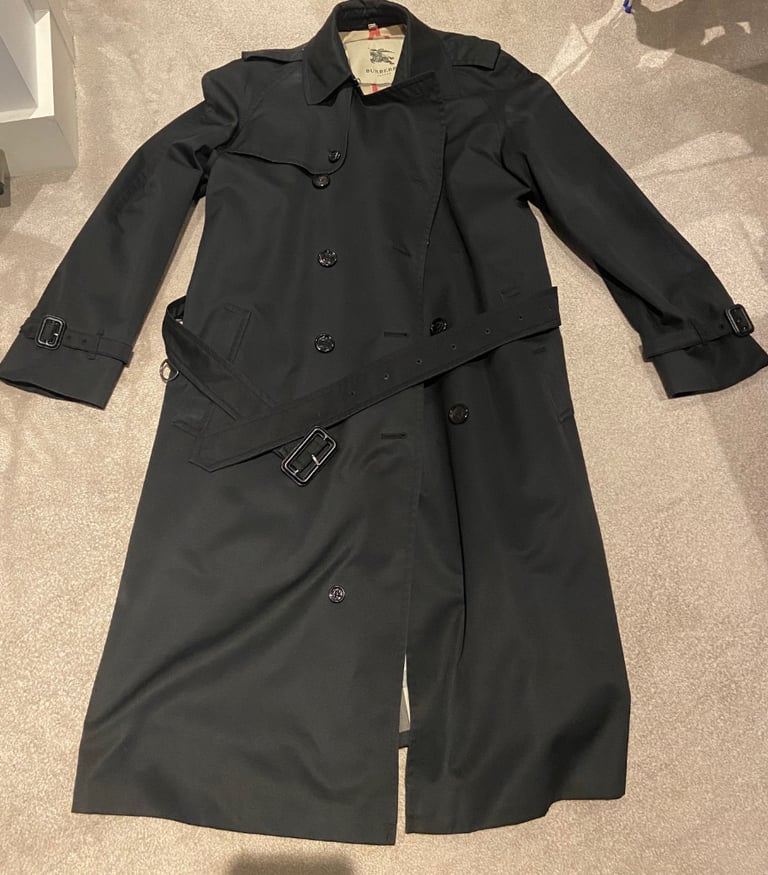 Burberry trench coat | Men's Coats & Jackets for Sale | Gumtree