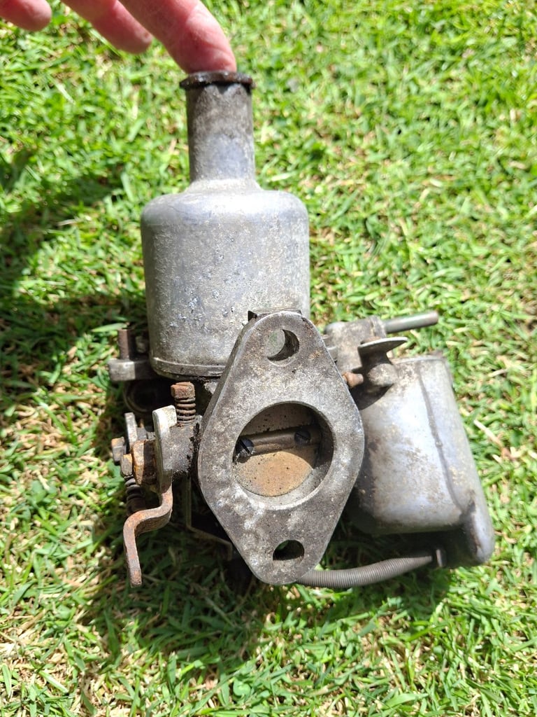 SU Carburetor AUC 1390