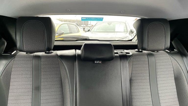 2022 Peugeot 208 1.2 PureTech Allure Premium Hatchback 5dr Petrol EAT Euro 6 (s/s) (100 ps) Hatch...