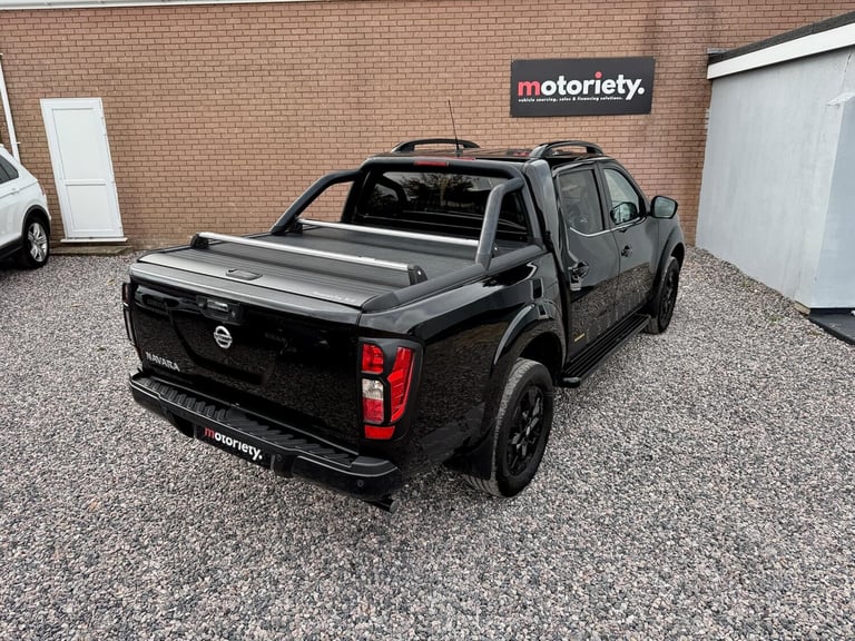 2020 Nissan Navara 2.3 dCi N-Guard Auto 4WD Euro 6 4dr PICK UP Diesel Automatic