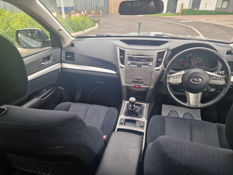 Subaru, OUTBACK,all wheels drives Estate, 2011, Manual, 1998 (cc), 5 doors