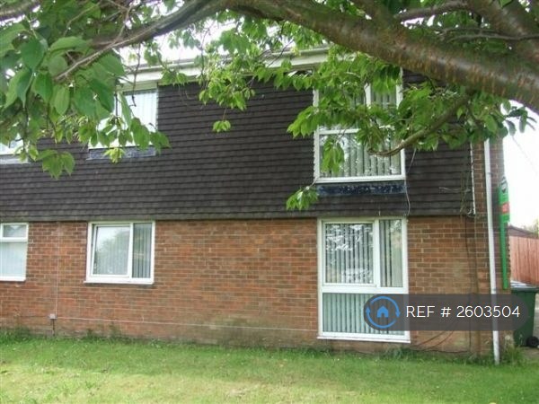 2 bedroom flat in Portland Gardens, Cramlington, NE23 (2 bed) (#2603504)