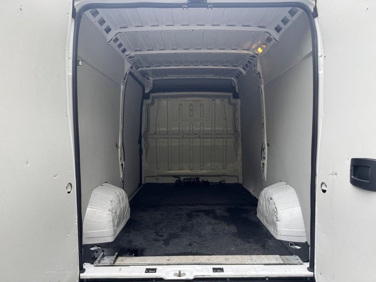 2021 Peugeot Boxer 2.2 BlueHDi H2 Professional Van 140ps PANEL VAN DIESEL Manual