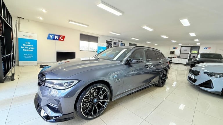 2022 BMW 3 Series 2.0 330e 12kWh M Sport Touring Auto Euro 6 (s/s) 5dr Estate PETROL/ELECTRIC Aut...