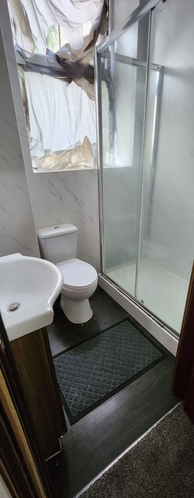 Modern 1 Bedroom Studio Apartment - Bills Included 