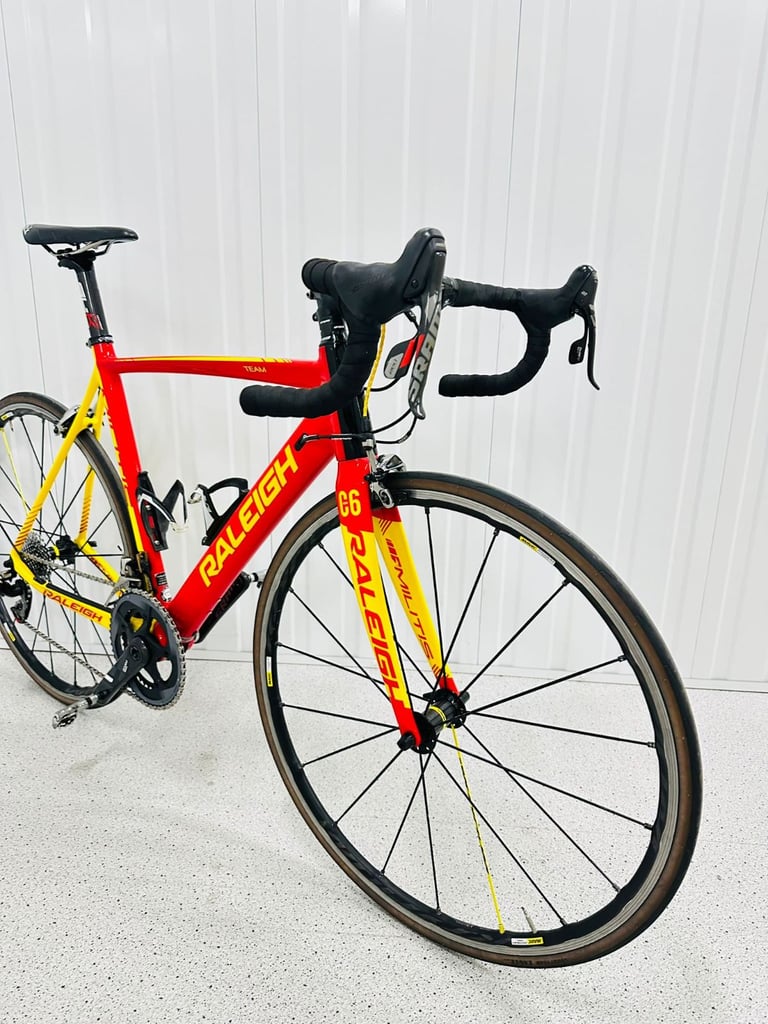 RALEIGH TEAM MILITIS Size/M Full Carbon Road Bike 