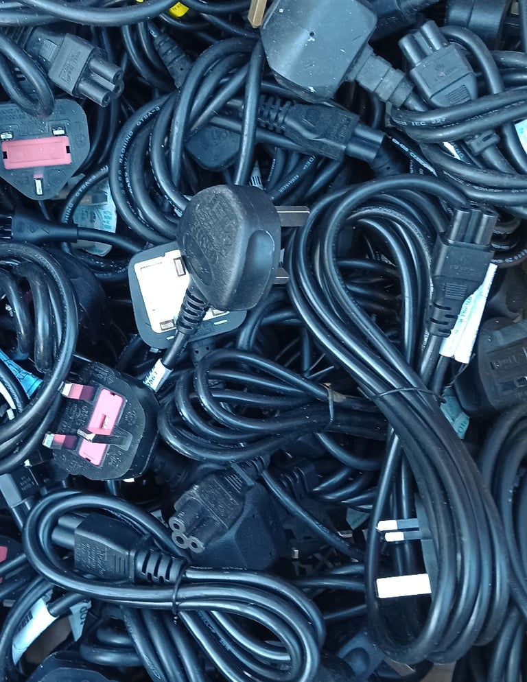 image for Job Lot 50x Clover 3 pin Power Leads