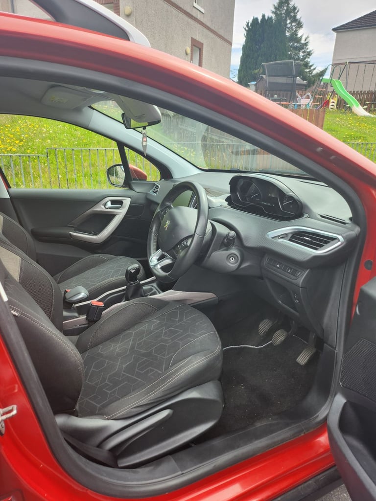 Peugeot, 2008, Hatchback, 2016, Manual, 1199 (cc), 5 doors