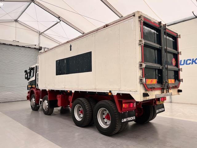 Scania P380 8x4 Rest Cab Bulk Tipper Manual