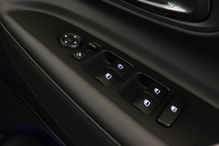 2025 Hyundai BAYON 1.0 TGDi Premium 5dr DCT Hatchback Petrol Automatic