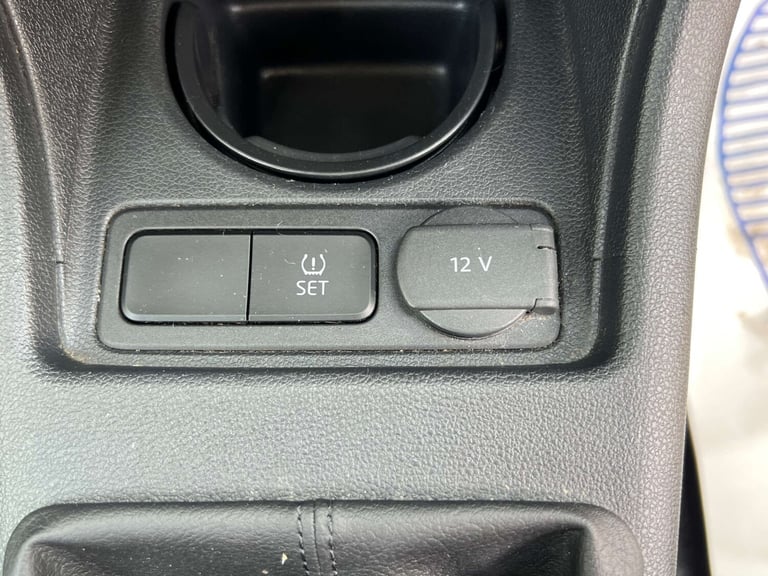 2017 Volkswagen up! 1.0 Move Up 5dr Hatchback Petrol Manual