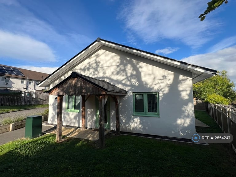 2 bedroom house in Vicarage Hill Court, Minera, Wrexham, LL11 (2 bed) (#2654247)