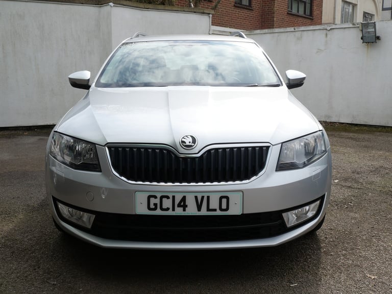 2014 Skoda Octavia 2.0 TDI Elegance DSG Euro 5 (s/s) 5dr Only 32000 Miles
