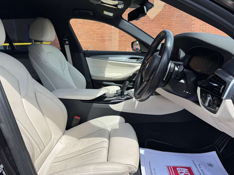 2018 BMW 5 Series 520d xDrive M Sport 5dr Auto ESTATE DIESEL Automatic