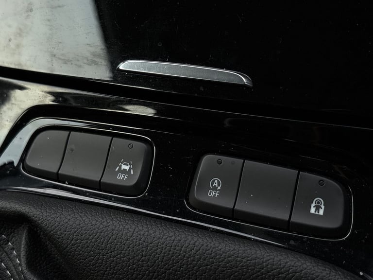  Vauxhall Grandland 1.2 Turbo Design Suv 5dr Petrol Manual Euro 6 s/s 130 Ps