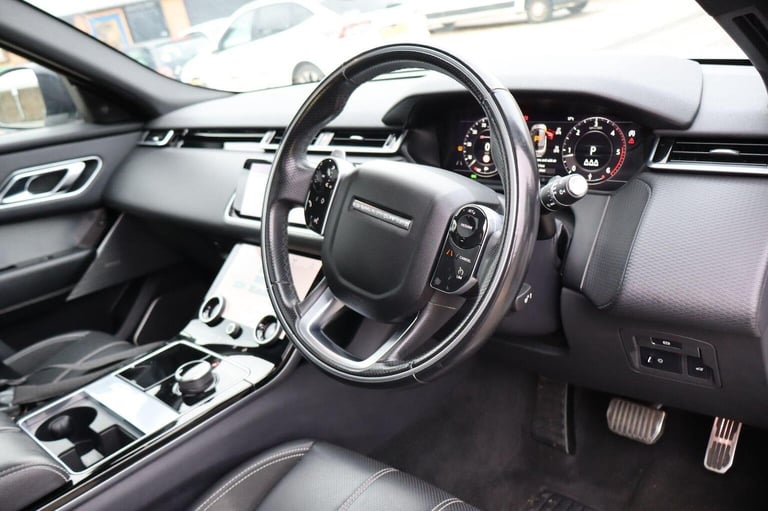 LAND ROVER RANGE ROVER VELAR 2.0 D240 R-Dynamic SE Auto 4WD Euro 6 (s/s) 5dr
