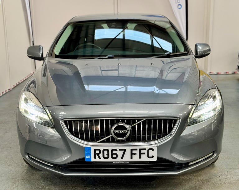 2017 Volvo V40 1.5 T3 Inscription Auto Euro 6 (s/s) 5dr HATCHBACK Petrol Automatic