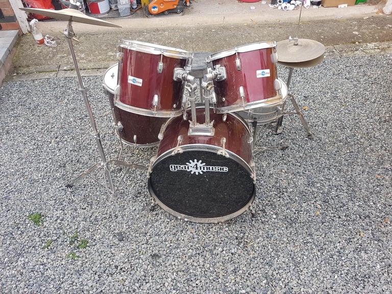 Drum Kit (Gear4Music)