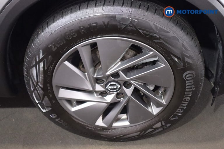2022 Nissan Qashqai 1.3 DiG-T MH Acenta Premium 5dr SUV Petrol Manual