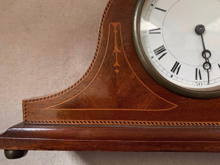 Mahogany mantelpiece clock with beautiful inlay