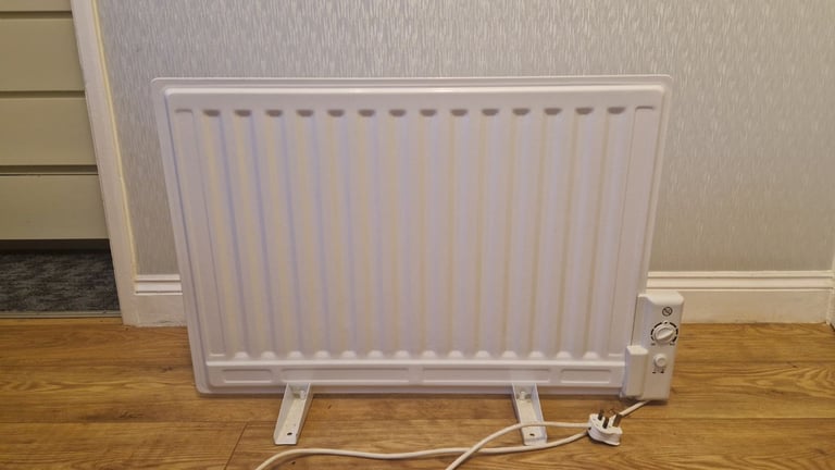 image for Hallenge Electric Oil Filled Radiator Heater Slim