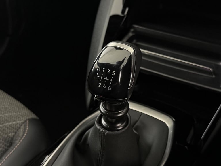 2024 Peugeot 2008 1.2 PureTech Allure 5dr HATCHBACK PETROL Manual