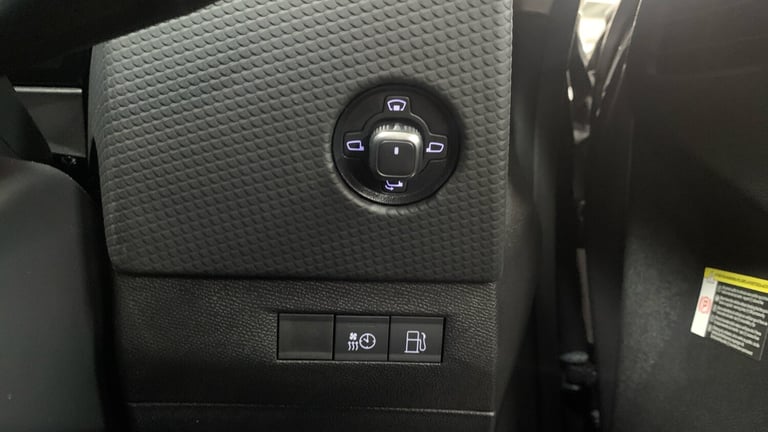 2025 DS Automobiles DS 4 1.6 E-TENSE 12.4kWh Rivoli Hatchback 5dr Petrol Plug-in Hybrid EAT8 Euro...