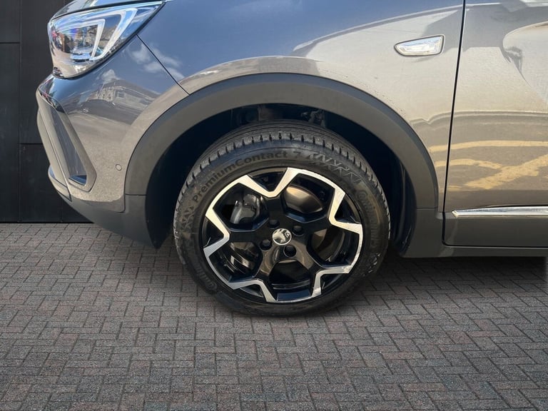 2022 Vauxhall Crossland Crossland 1.2T Ultimate 5dr Hatchback Petrol Automatic