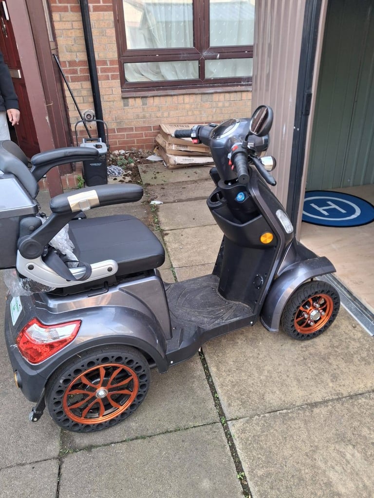 image for Mobility scooter 8mph (fastest)