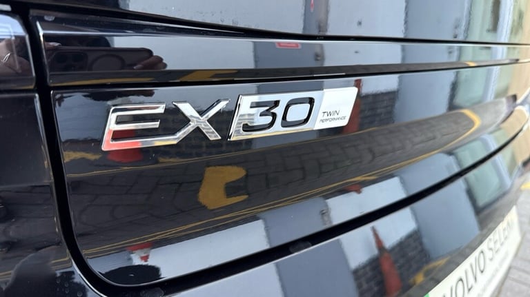 2025 Volvo EX30 Plus, Twin Motor Performance, Electric Estate Electric Automatic