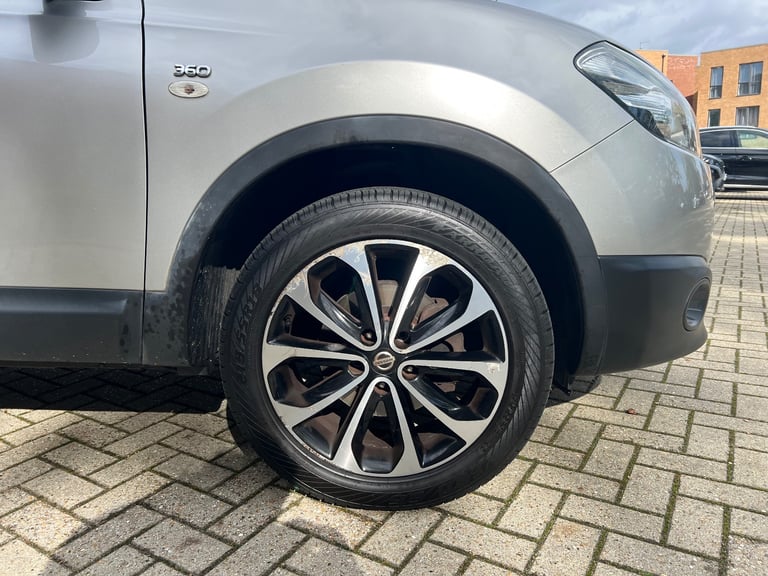 Nissan QASHQAI Automatic