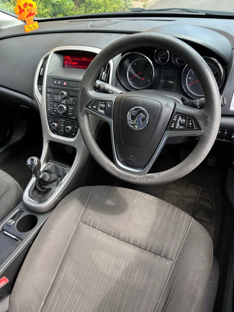 2011 Vauxhall Astra 1.7 Diesel 3 Months Mot Full Service Excellent Condition Car
