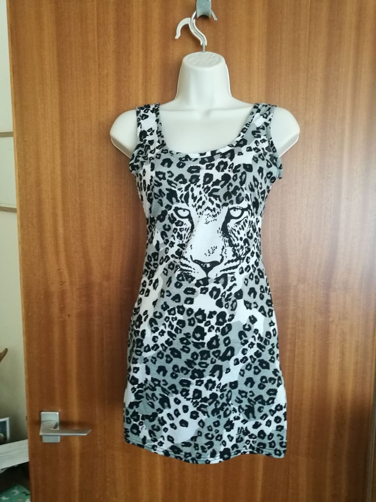 Leopard print long top 8