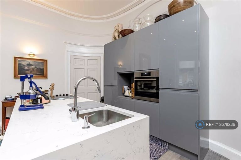 2 bedroom flat in Nottingham Place, London, W1U (2 bed) (#2678236)