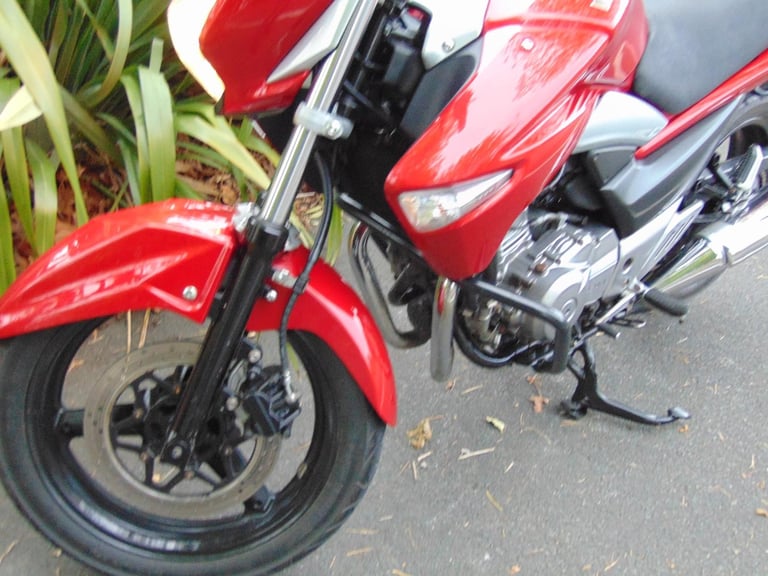Suzuki GW250L3 Inazuma lightweight 250 naked beginner friendly learner commuter 