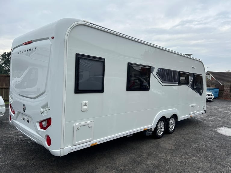 Coachman VIP 675 / 4 berth - TWIN AXLE 2023
