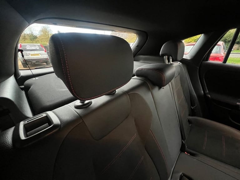 2021 21 MERCEDES-BENZ GLA 2.0 GLA200D AMG LINE SUV 5DR DIESEL 8G-DCT EURO 6 (S/S