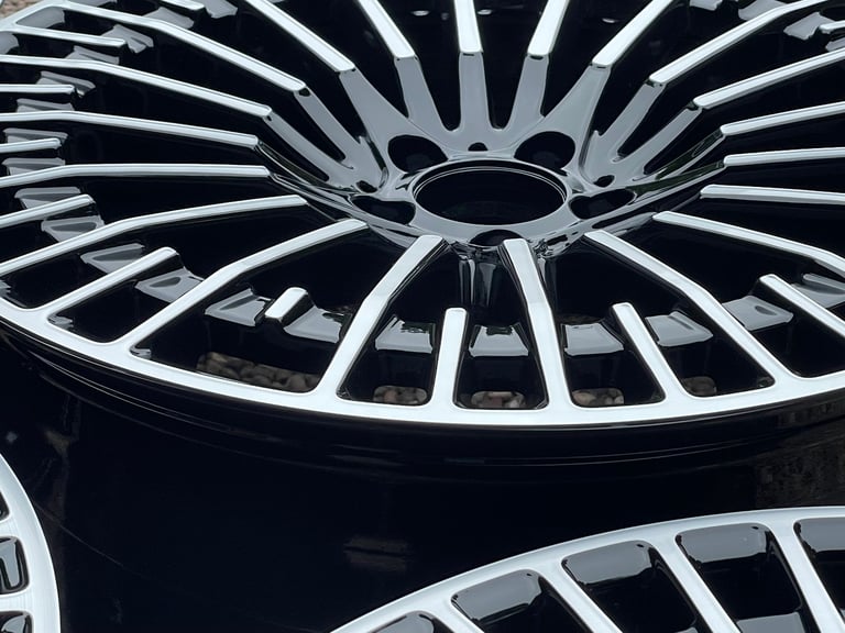 Genuine 21” Mercedes AMG EQC Staggered Alloy Wheels Refurbished Black Polished A2934011000 & 4011100