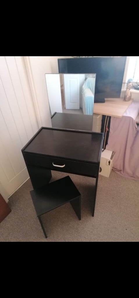 Dressing table with mirror and chair 
