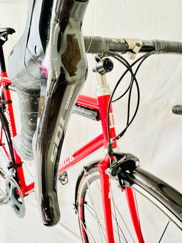 PAUL DONOHUE Size/56 cm  Brand New Road Bike Shimano 105 