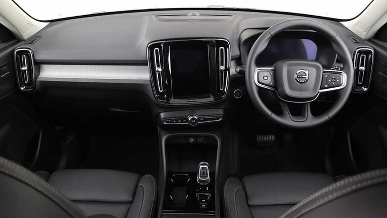 2025 Volvo XC40 Ultra B4 Mild hybrid Petrol Dark Automatic SUV Hybrid Automatic