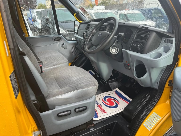 2012 Ford Transit Medium Roof 17 Seater TDCi 135ps NA Diesel Manual