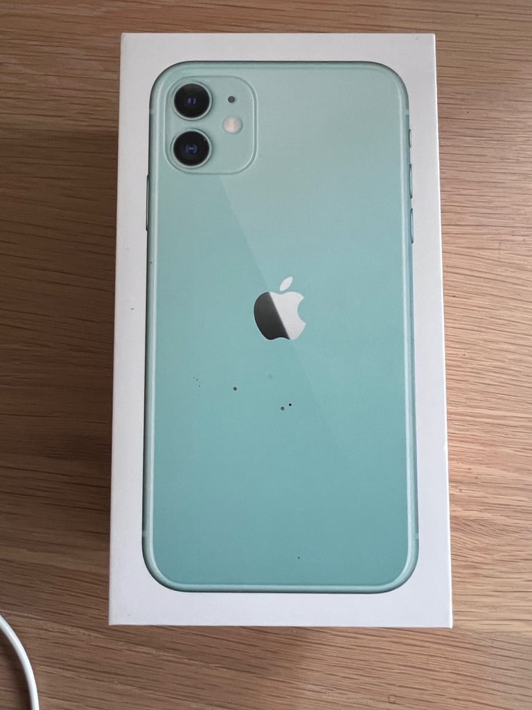 Apple iPhone 11, UNLOCKED, 64GB, Green -  Very Good Condition