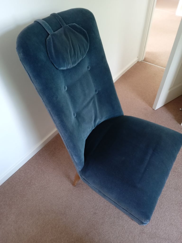 RETRO SWIVEL CHAIR