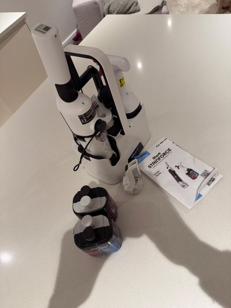 Shark StainForce Cordless Stain-Destroying Spot Cleaner